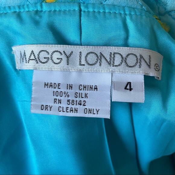 Maggy London Quilted Butterfly Jacket Silk Lined Aqua Button Vintage 1990s 4 EUC - Picture 3 of 14